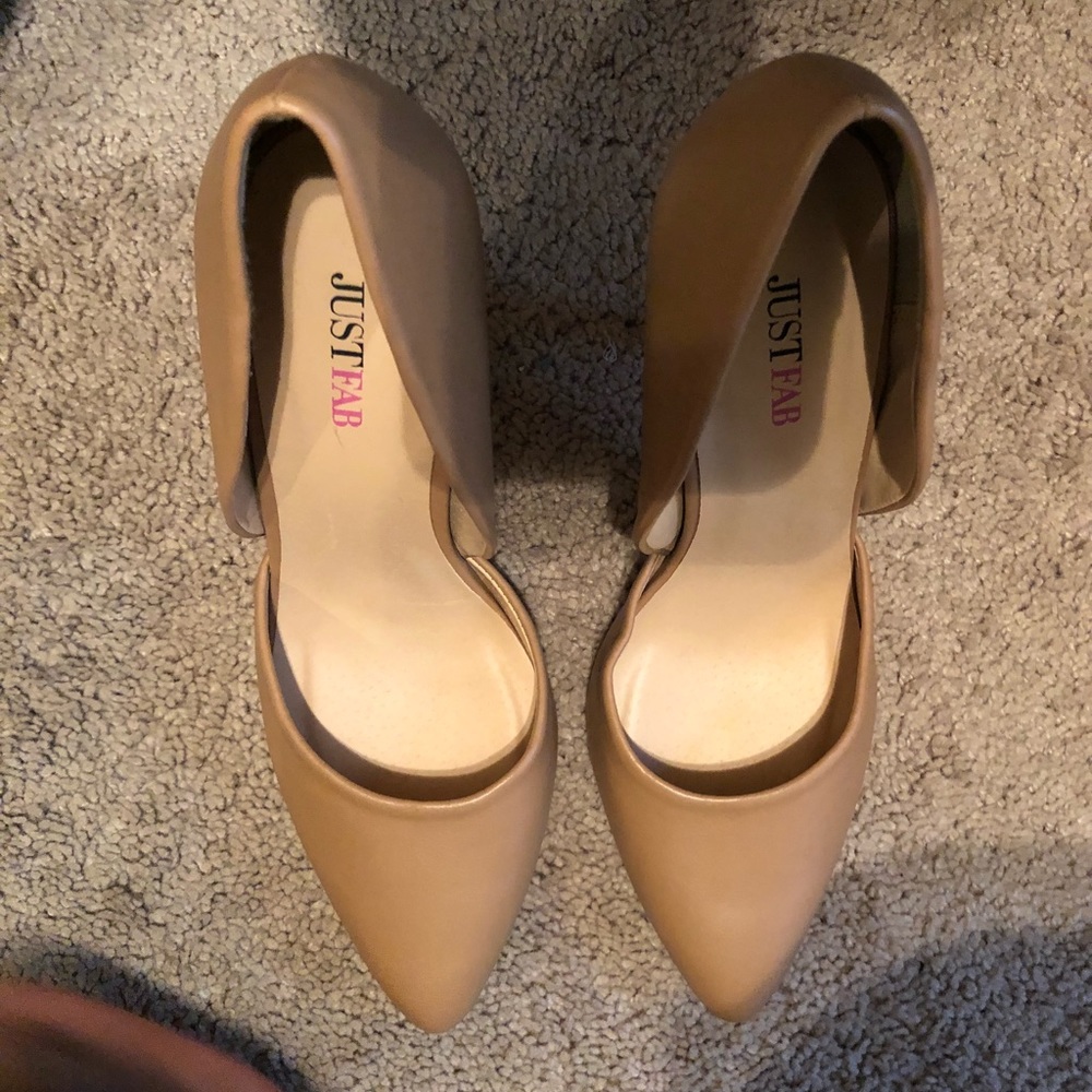 Nude Pumps! Style: Florene